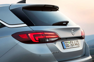 Opel Astra Sports Tourer 2015 (5)