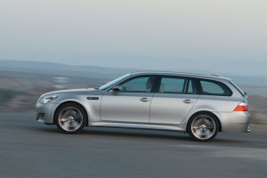 BMW M5 Touring 2007 Wallpaper (21)