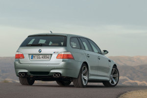 BMW M5 Touring 2007 Wallpaper (22)