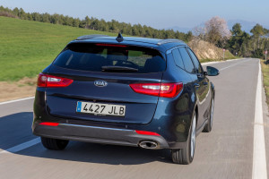 Kia-Optima_Sportswagon-(5)