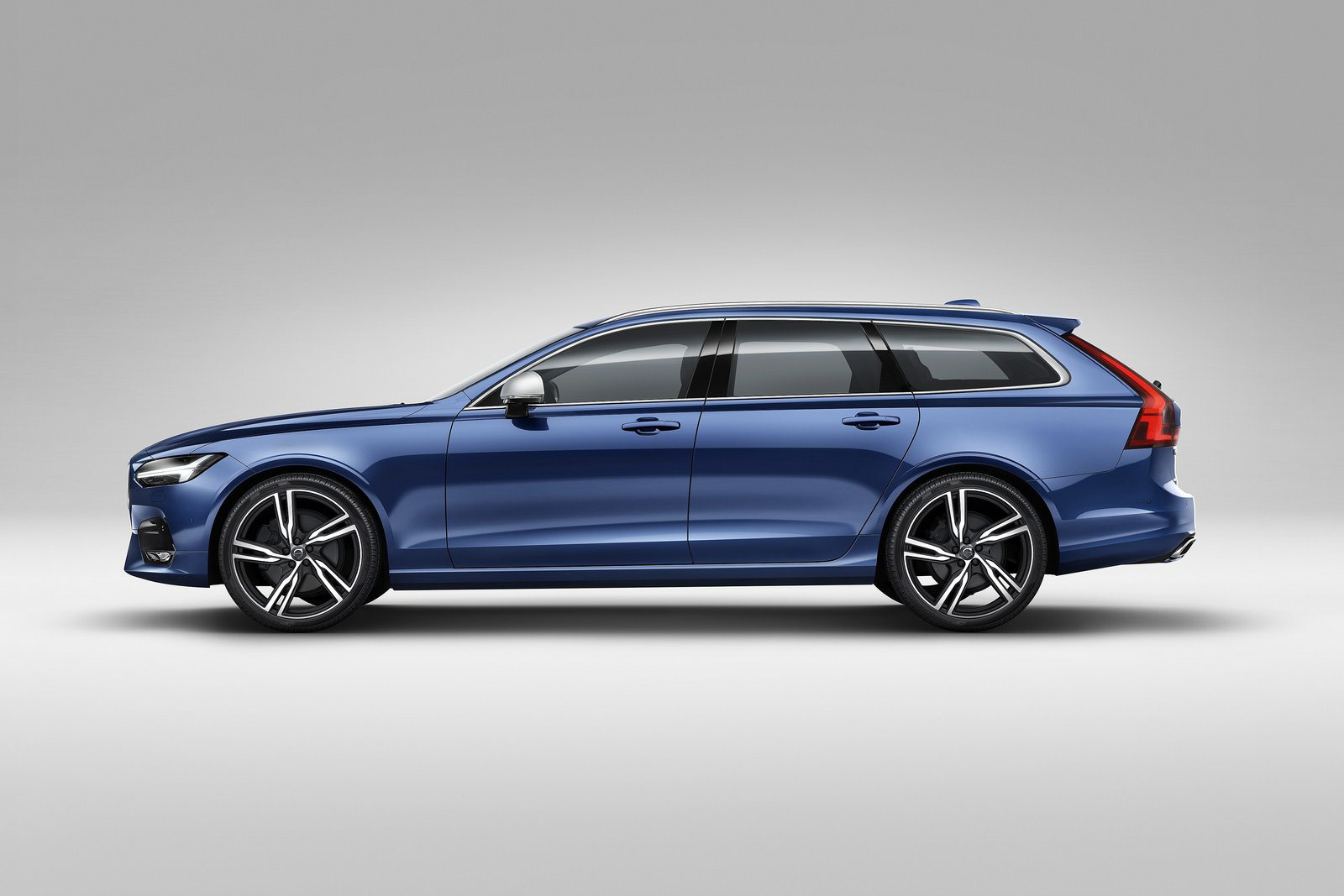 Volvo-V90_R-Design-(13)