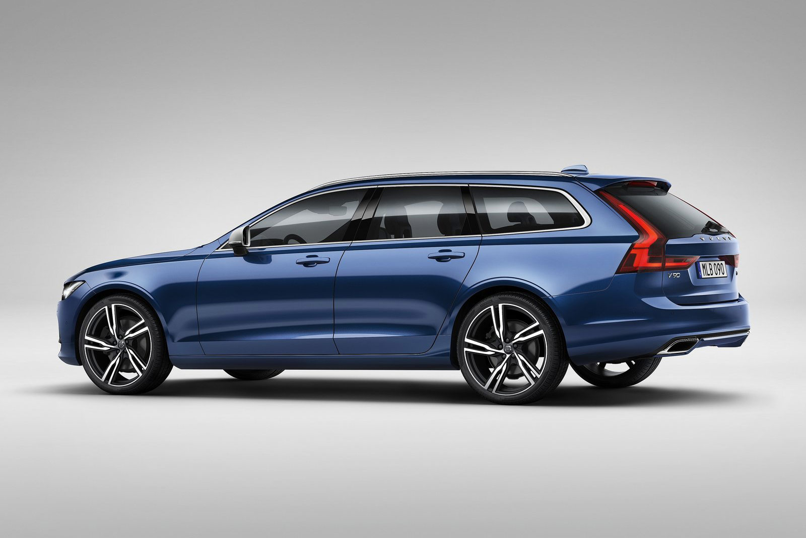 Volvo-V90_R-Design-(14)