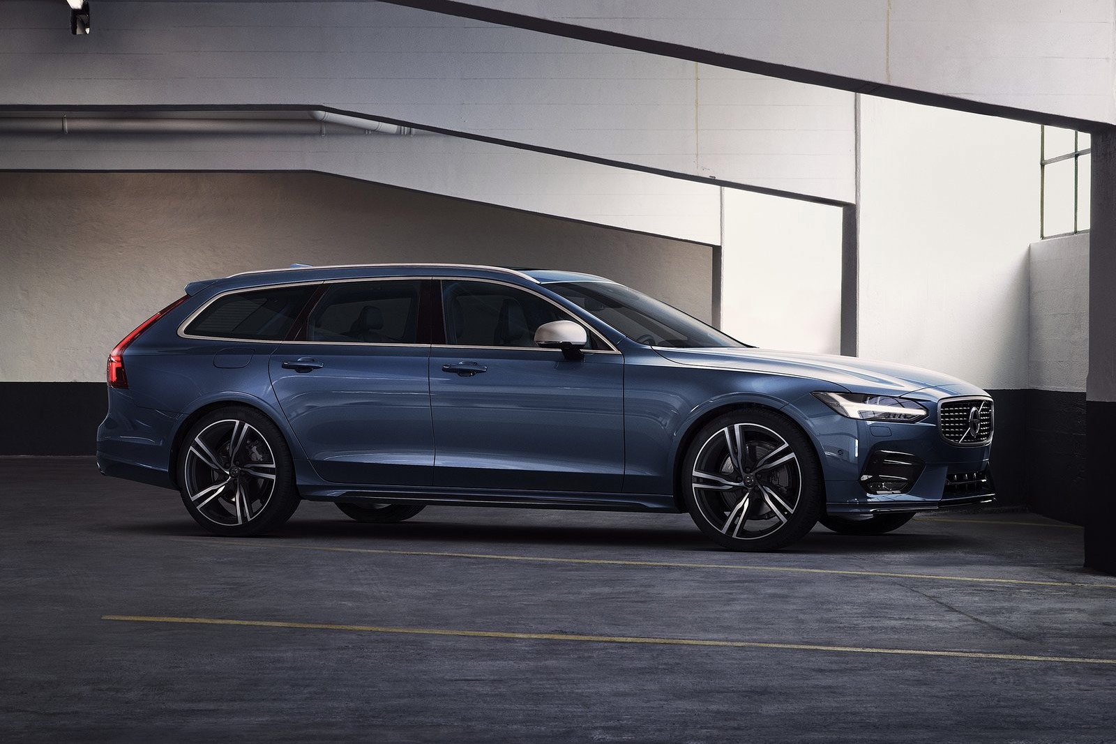 Volvo-V90_R-Design-(7)